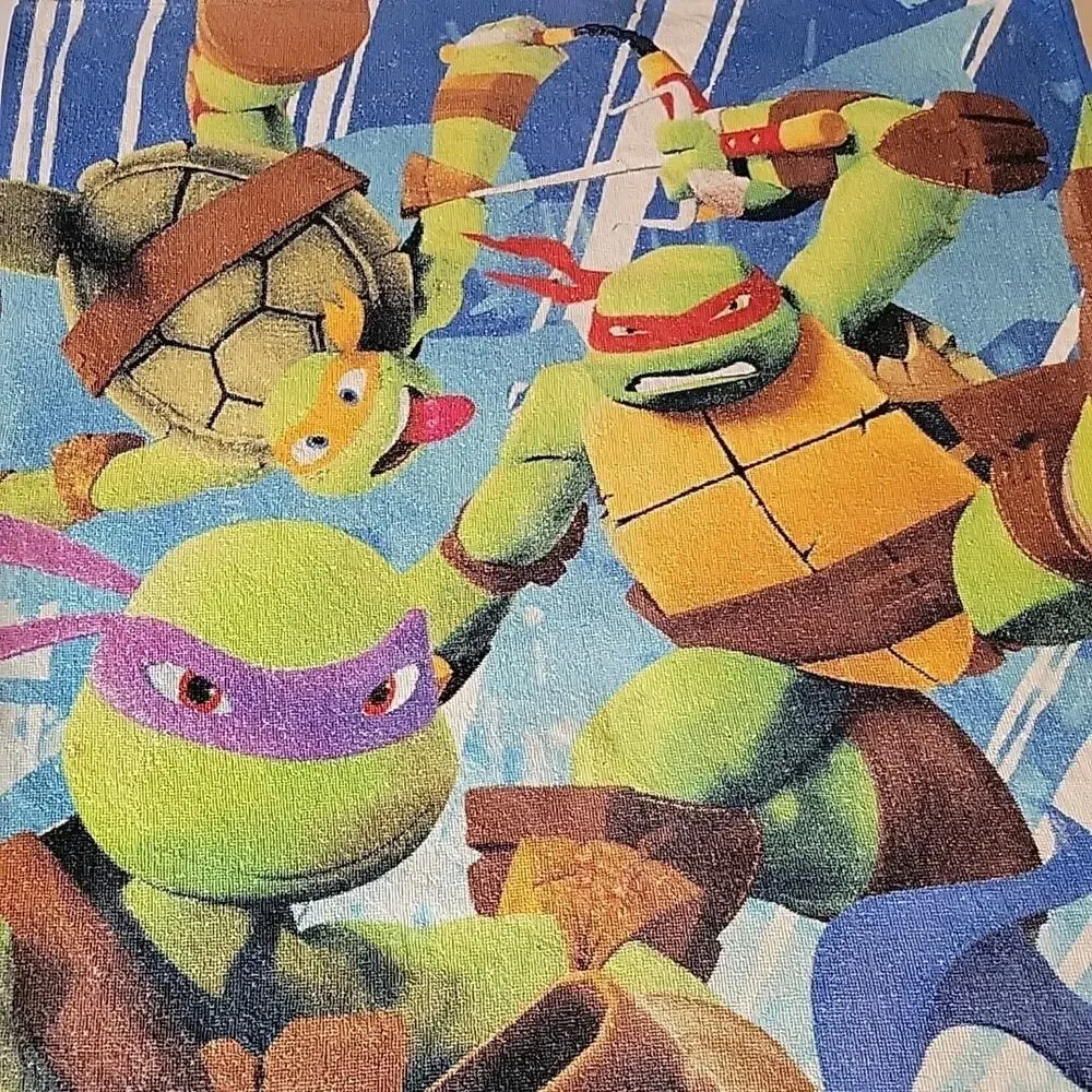 Y2K Nickelodeon 2014 Teenage Mutant Ninja Turtles Beach Bath Towel 28